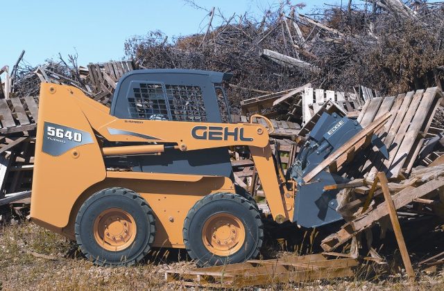 Мини-погрузчик GEHL SL 5640